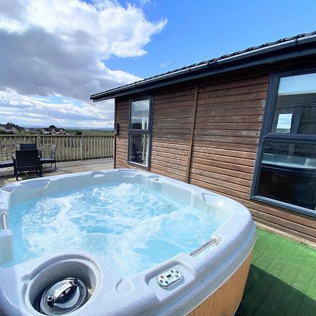 KeltyBenarty 11 With Private Hot Tub - Fife - Loch Leven - Lomond Hills - Pet Friendly别墅 外观 照片