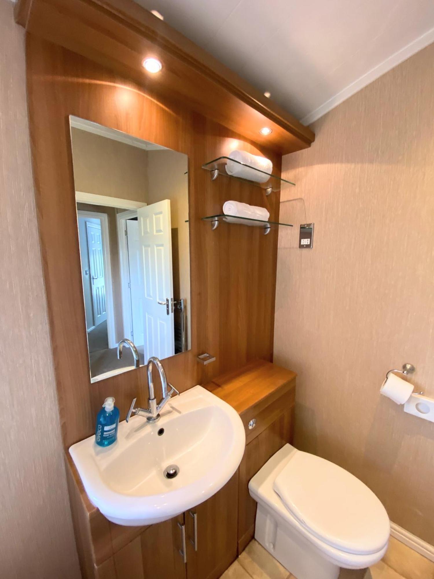 KeltyBenarty 11 With Private Hot Tub - Fife - Loch Leven - Lomond Hills - Pet Friendly别墅 外观 照片