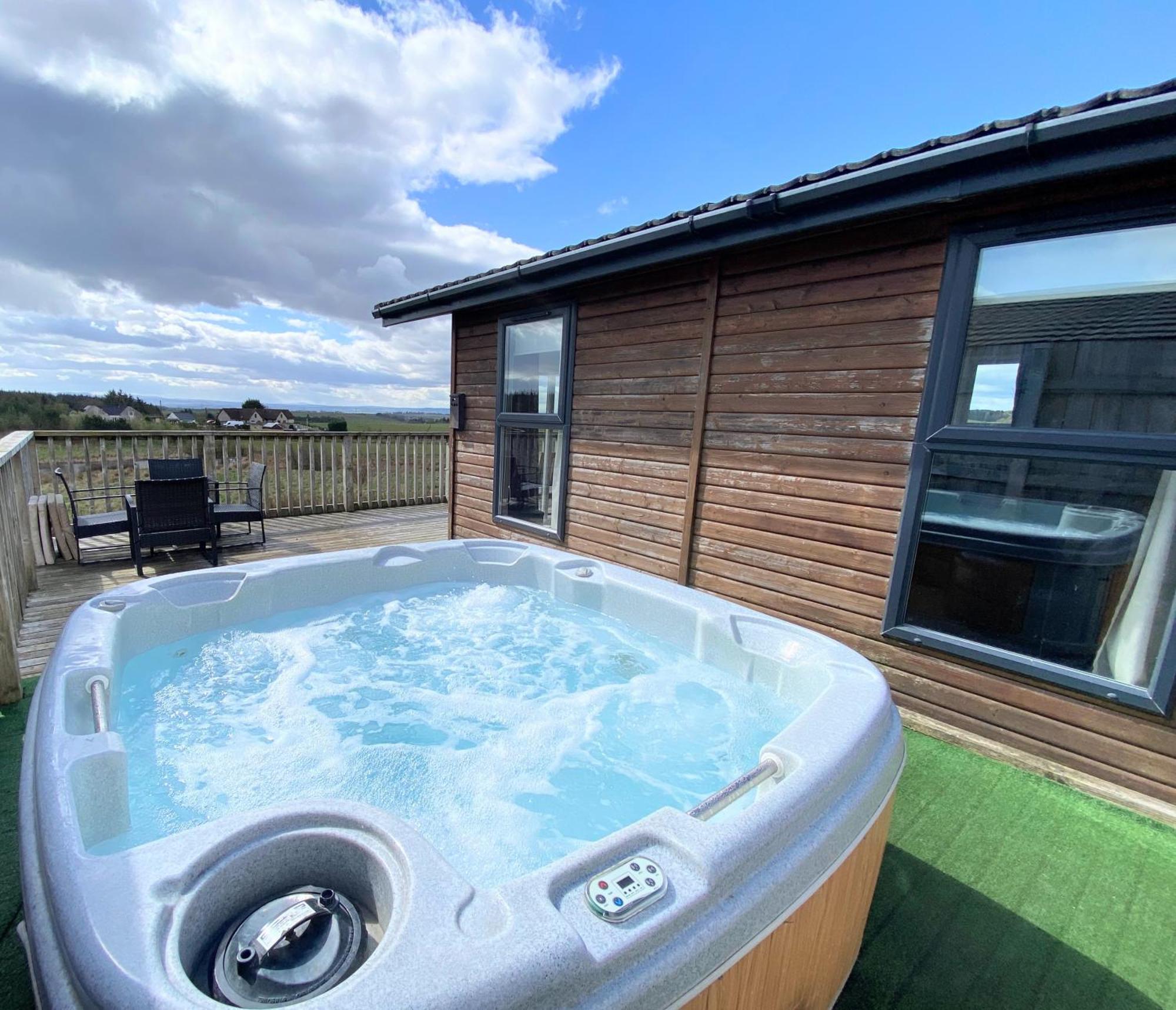 KeltyBenarty 11 With Private Hot Tub - Fife - Loch Leven - Lomond Hills - Pet Friendly别墅 外观 照片
