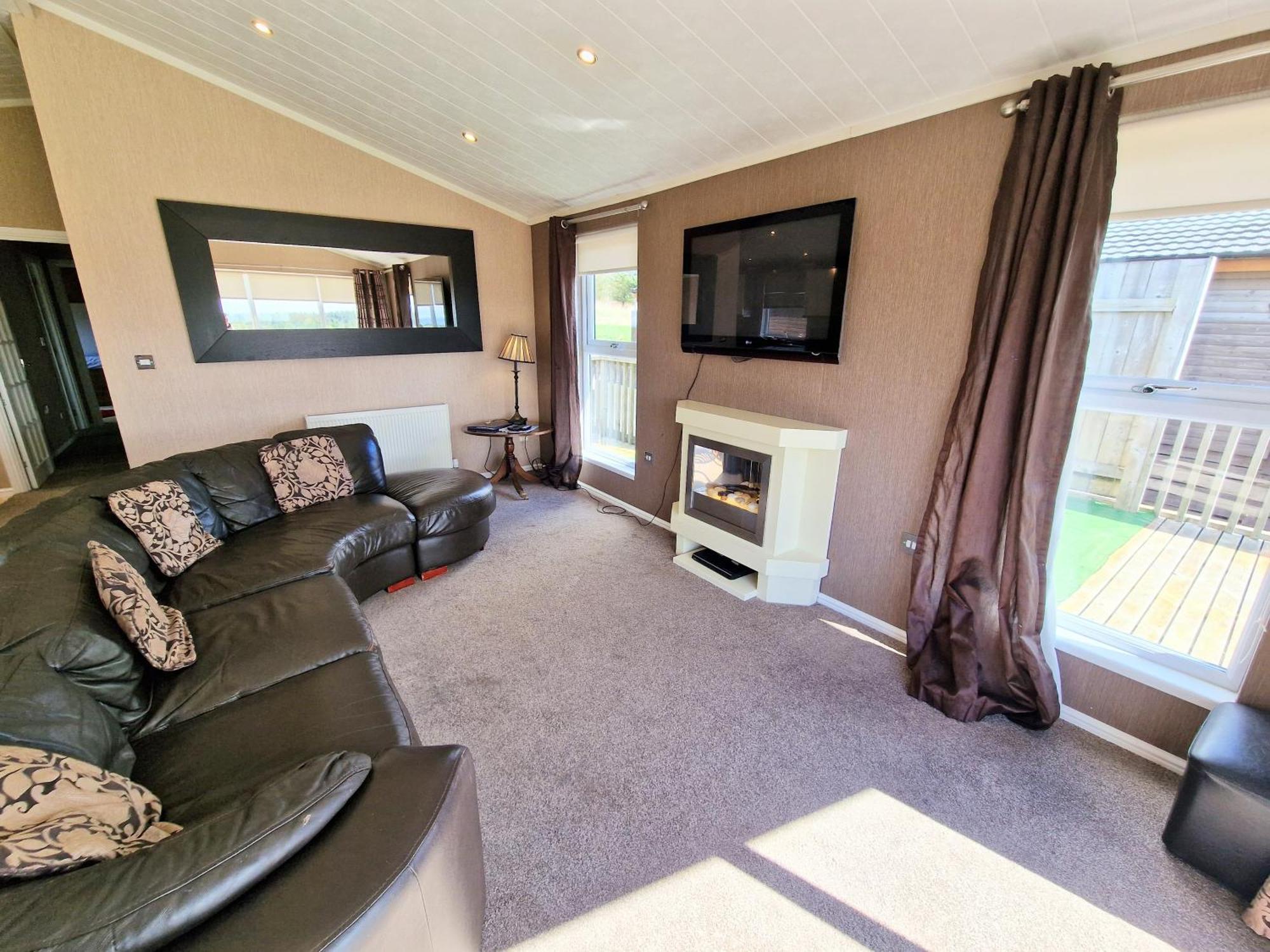 KeltyBenarty 11 With Private Hot Tub - Fife - Loch Leven - Lomond Hills - Pet Friendly别墅 外观 照片