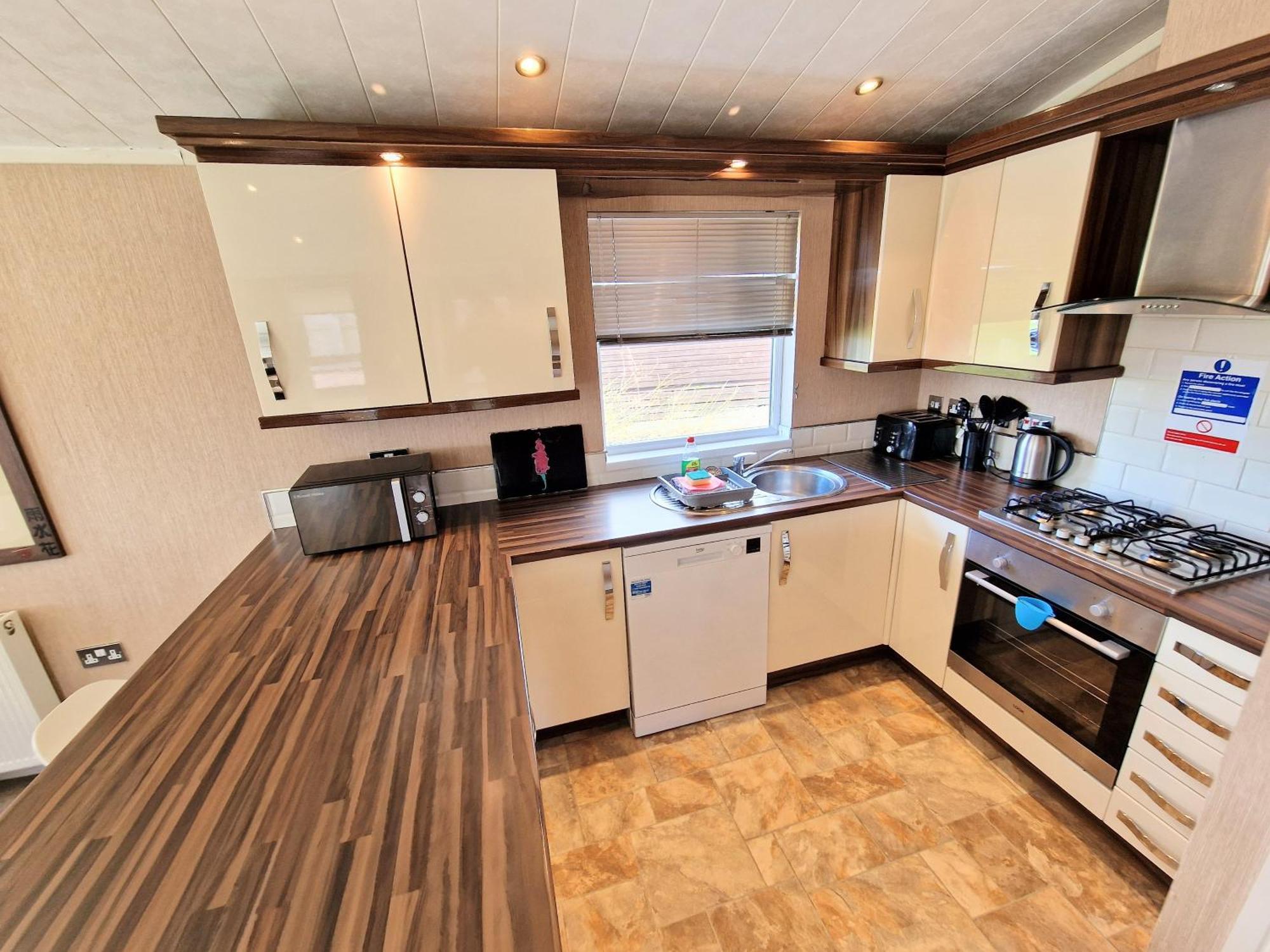 KeltyBenarty 11 With Private Hot Tub - Fife - Loch Leven - Lomond Hills - Pet Friendly别墅 外观 照片