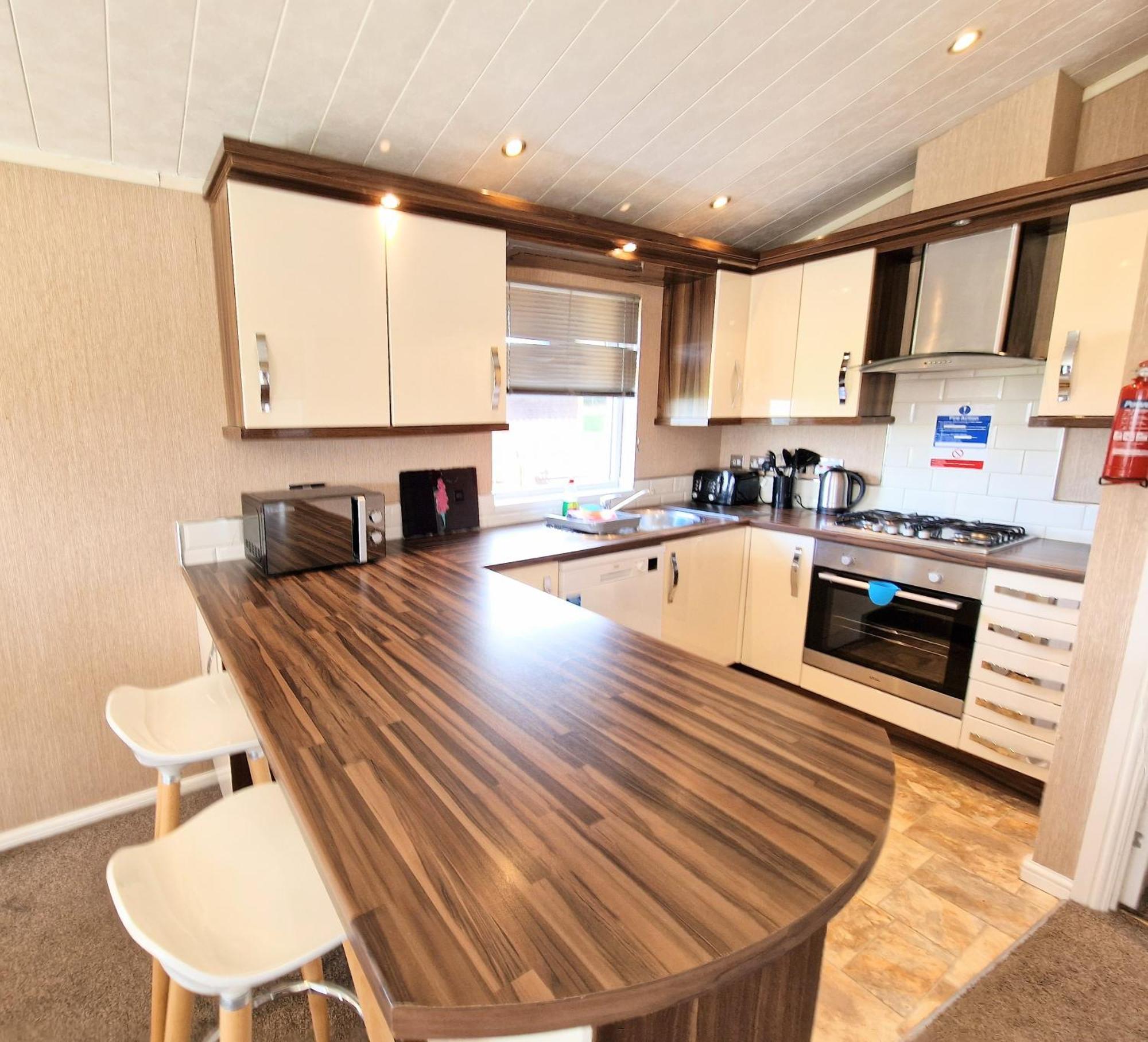 KeltyBenarty 11 With Private Hot Tub - Fife - Loch Leven - Lomond Hills - Pet Friendly别墅 外观 照片